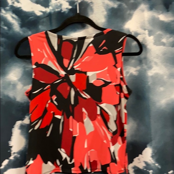 Top - Picture 2 of 3